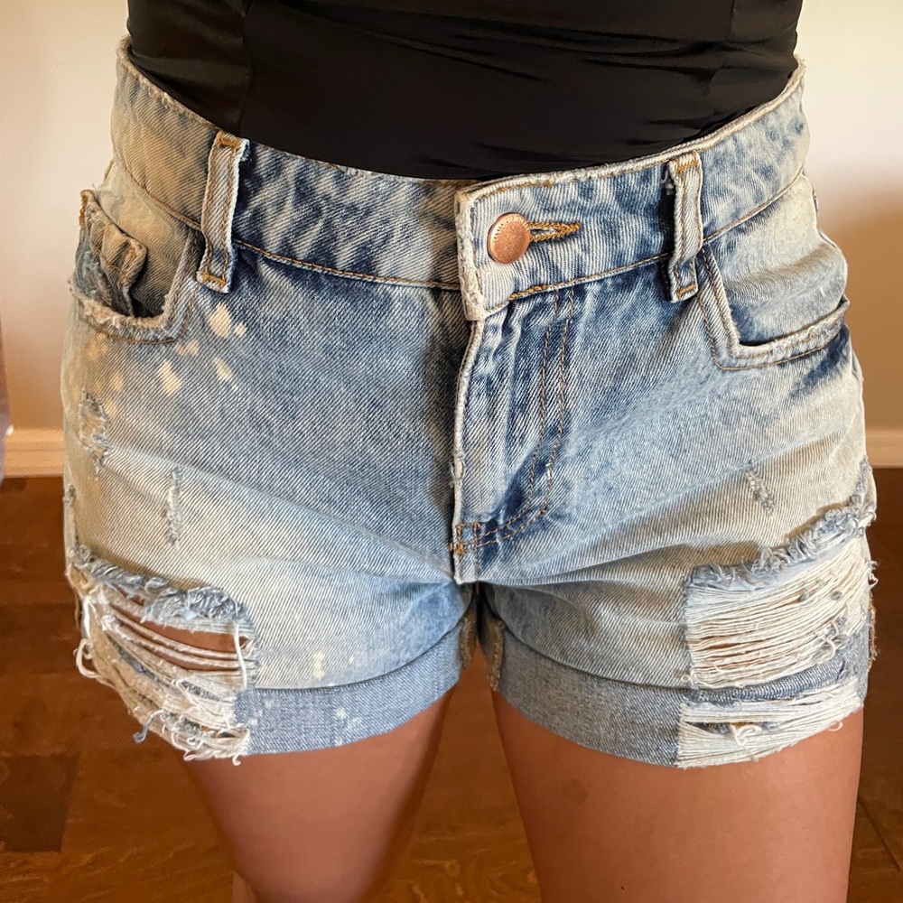 Zara distressed denim jean shorts